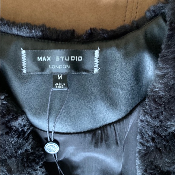 Max Studio faux fur vest, Black, size Medium - Picture 5 of 9